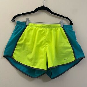 Women’s Nike Dri-Fit Running Shorts‎ - M